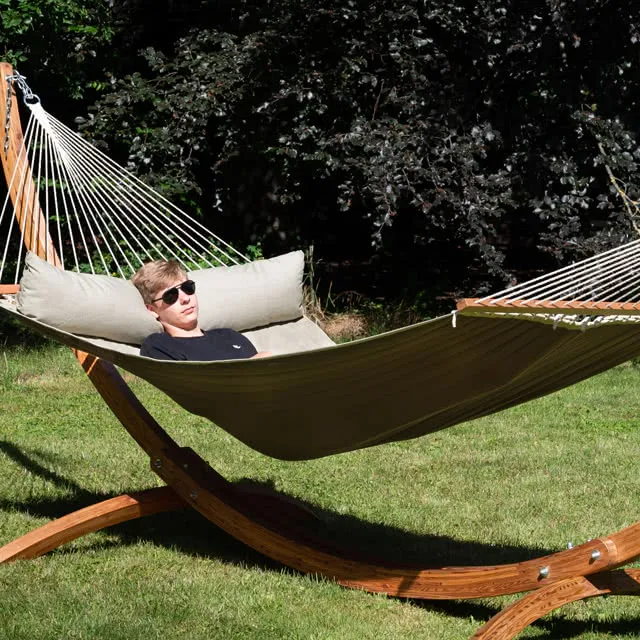 Wetterfester schwarzer Hängestuhl